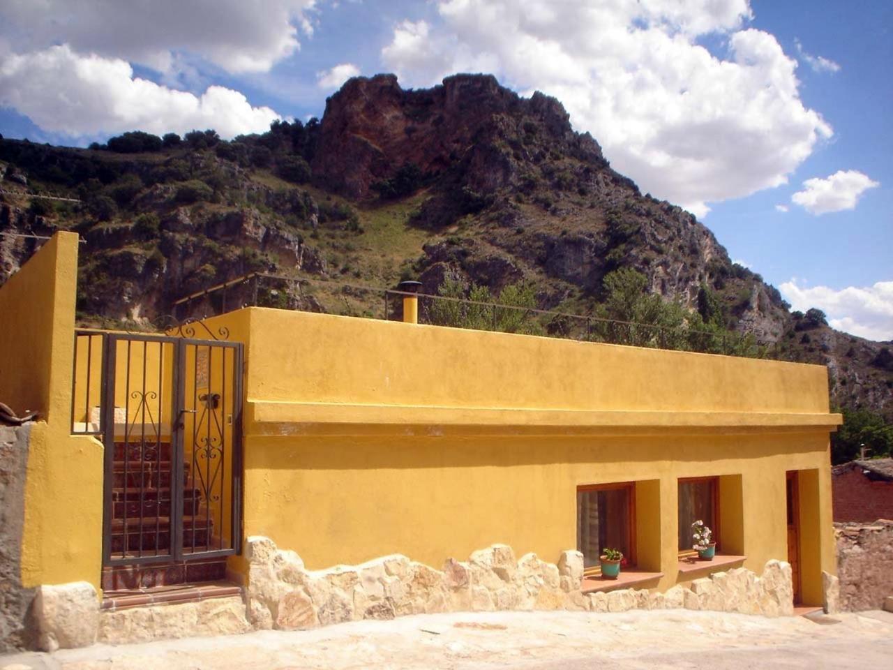 Spa Y Casa Rural Rio Dulce Aragosa Bagian luar foto