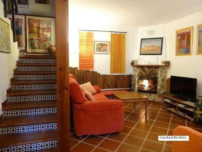 Spa Y Casa Rural Rio Dulce Aragosa Bagian luar foto
